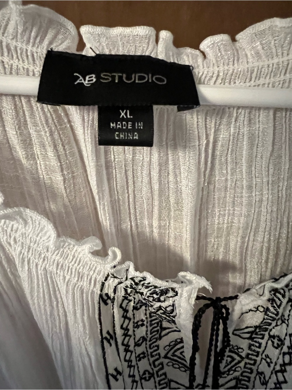 AB Studio White Peasant Blouse with Black Embroidered Panel - Picture 3 of 5